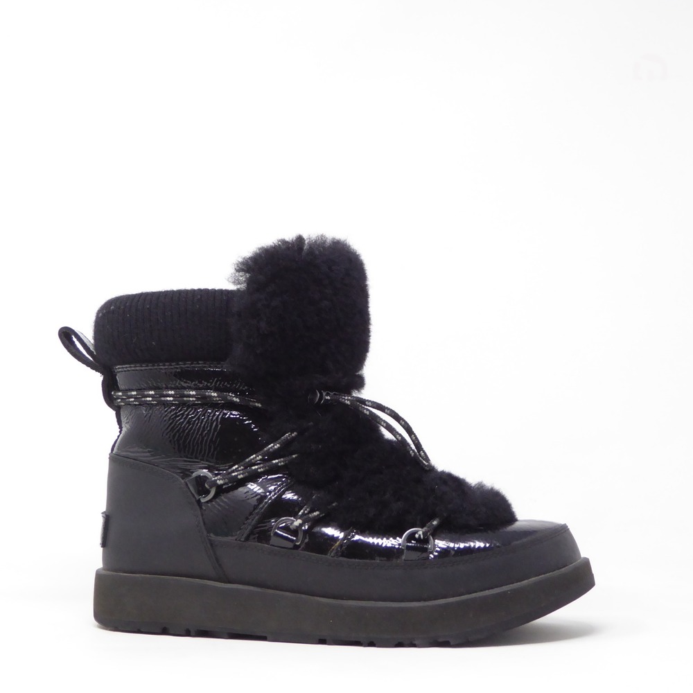 UGG Highland Womens Boots Black Sneaker Shearling Patent leather Lace Up Size 8